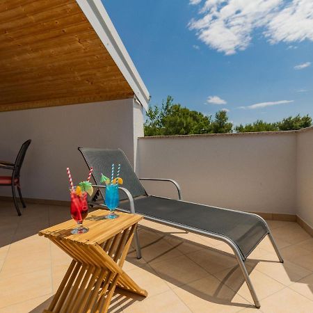 Apartment Maja - Srd423 By Interhome Maslenica Esterno foto